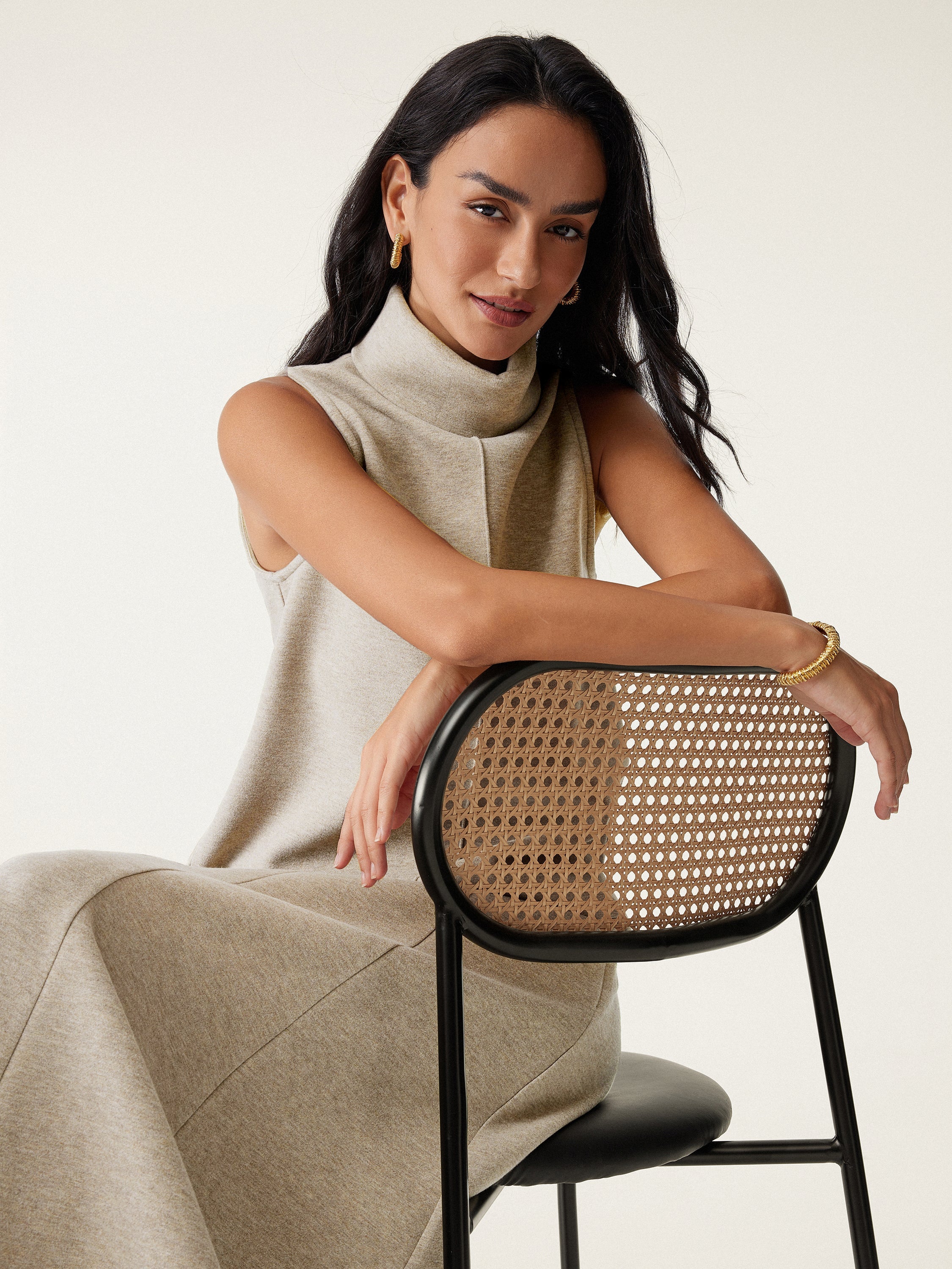 Éternelle™ | Haut à col roulé et ourlet fendu