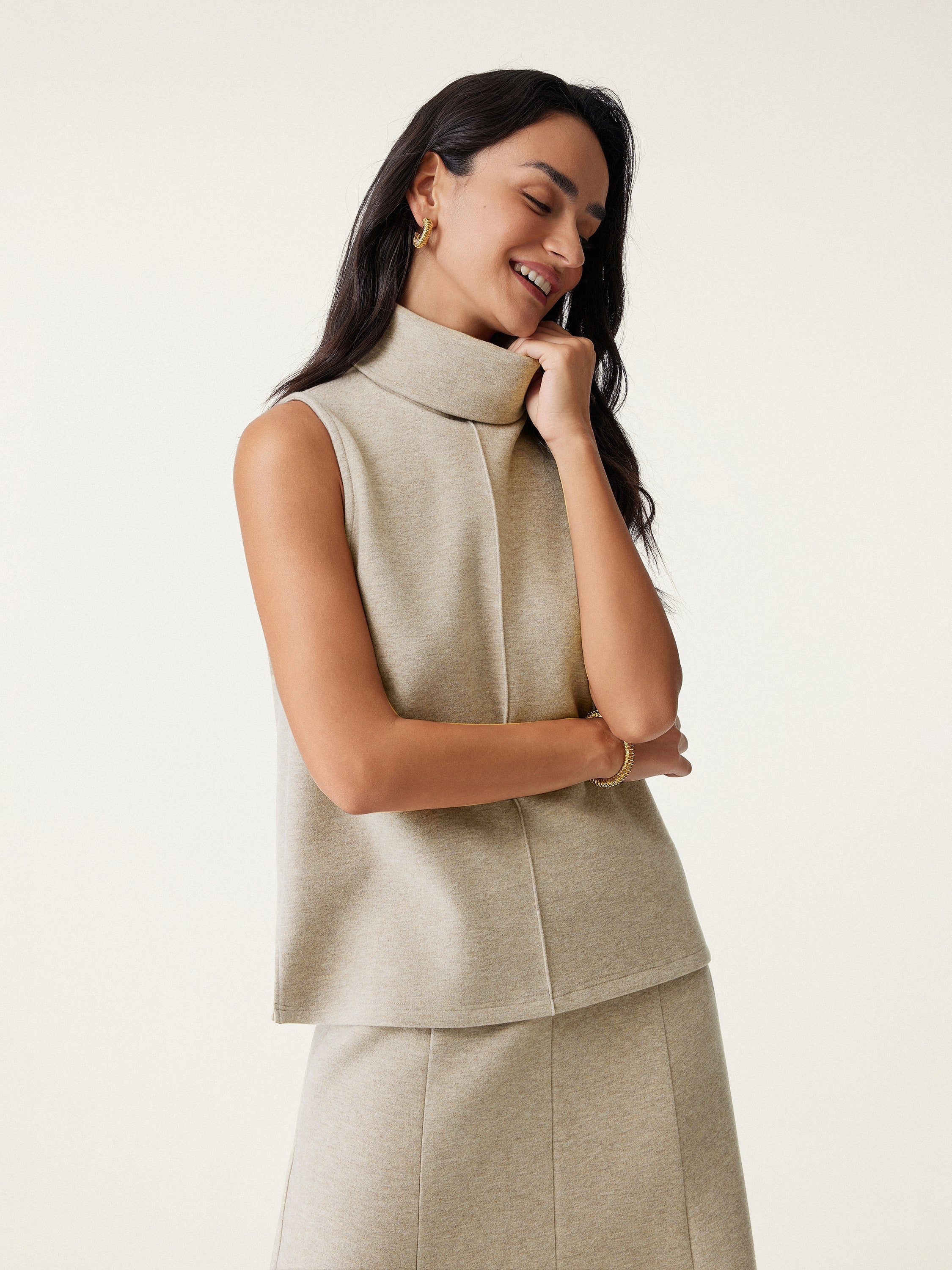 Éternelle™ | Haut à col roulé et ourlet fendu